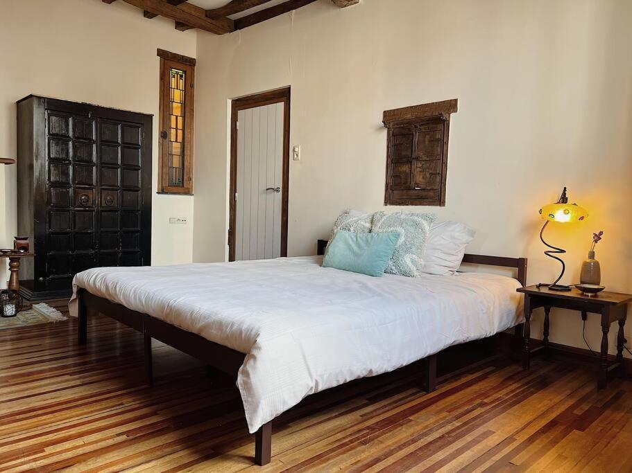 Romantic Unesco Medieval House In The City Center Γάνδη Εξωτερικό φωτογραφία
