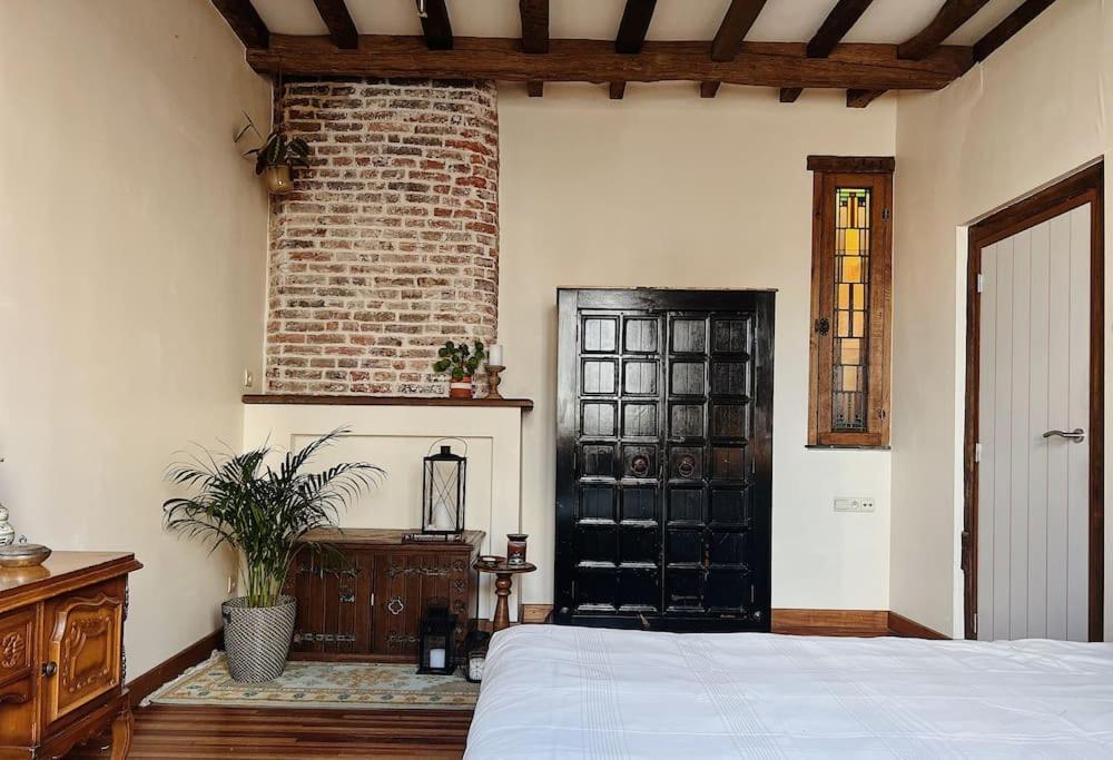 Romantic Unesco Medieval House In The City Center Γάνδη Εξωτερικό φωτογραφία